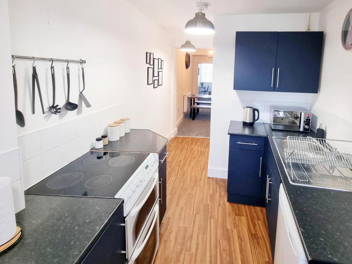Stylish 2 Bed Apartment With Free Parking, Speed Wifi, Free Parking Colchester Exterior foto