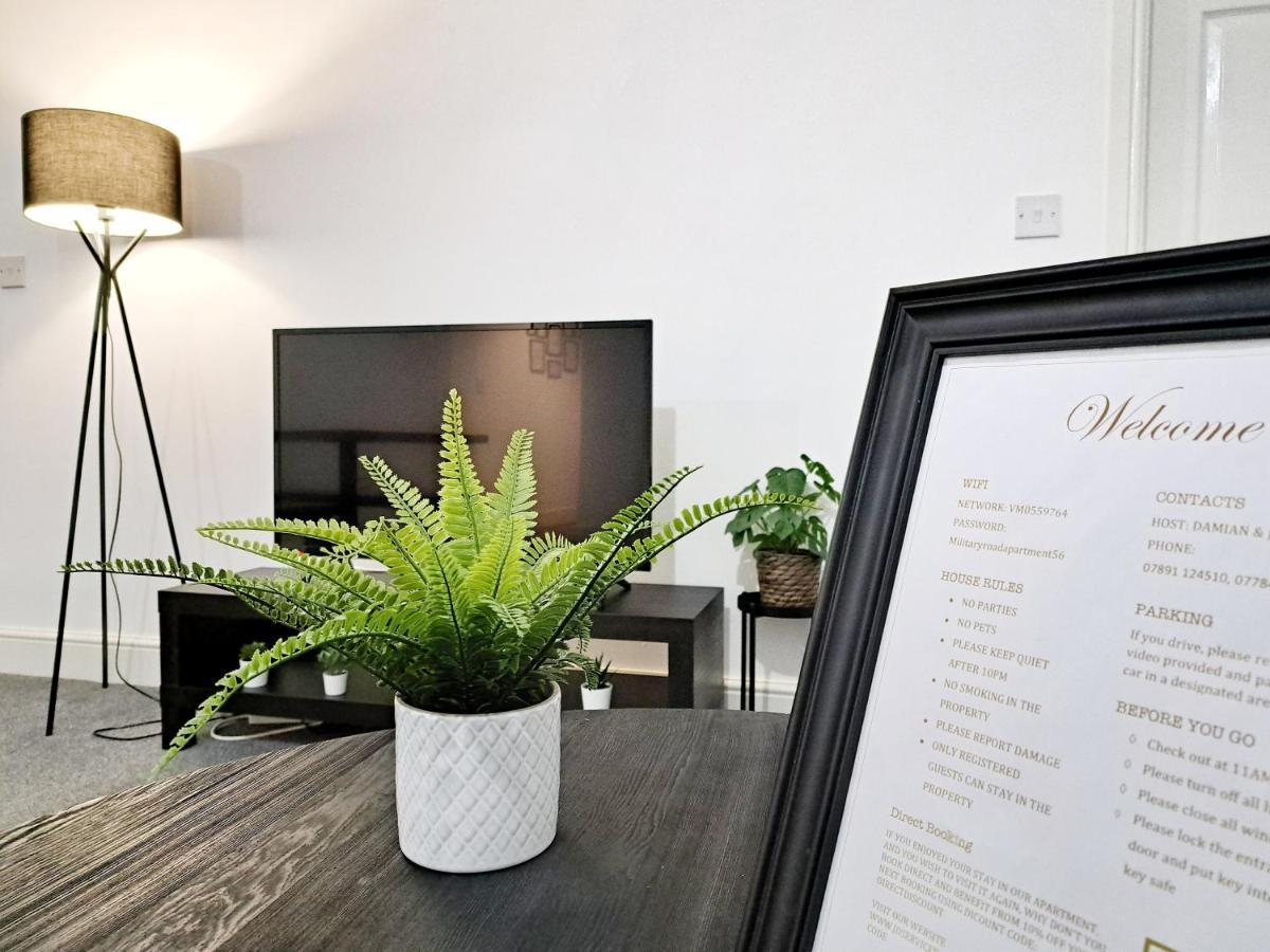 Stylish 2 Bed Apartment With Free Parking, Speed Wifi, Free Parking Colchester Exterior foto